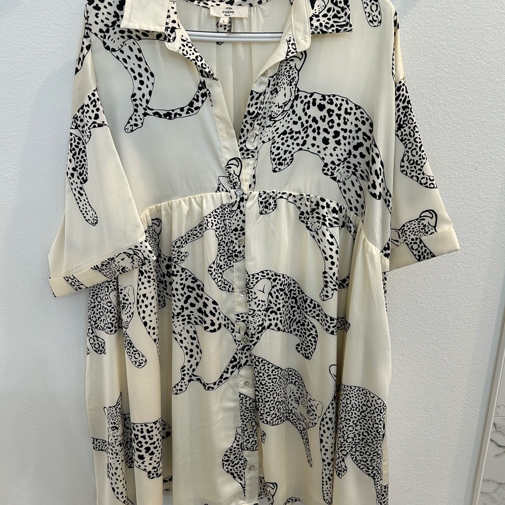 Entro Cream and Black Notched Collar Button Down Dress
